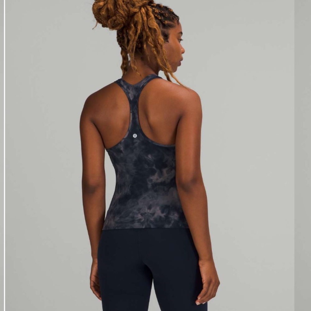 Lululemon‎ Cool Racerback Short Tank Top Nulu
Diamond Dye Lunar Rock True Navy 4